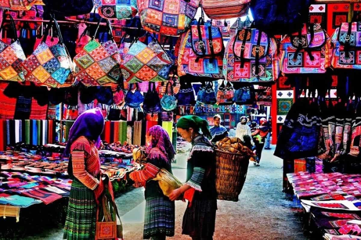 Bac Ha Market Tour 1 Day